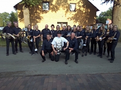 Schützenfest Stolzenau&nbsp;&copy;&nbsp;Feuerwehr Blasorchester Anemolter-Schinna